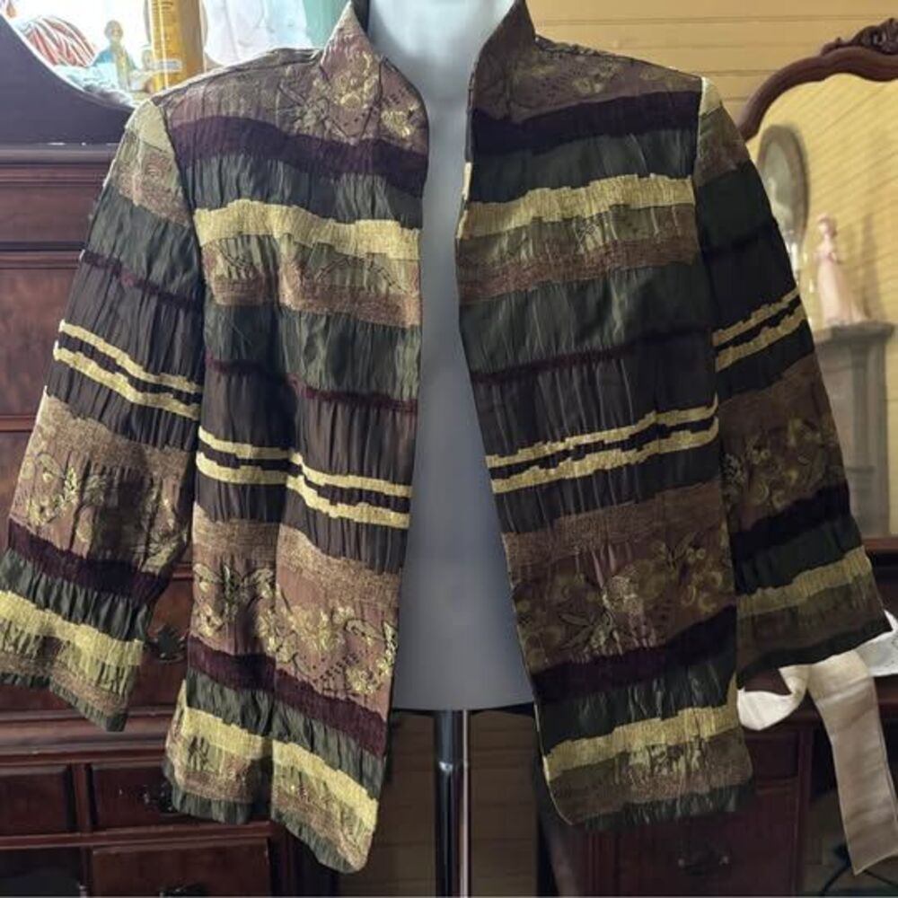 K Studio Size 8 Open Front Lightweight Suit Jacket 40” Bust 23” L